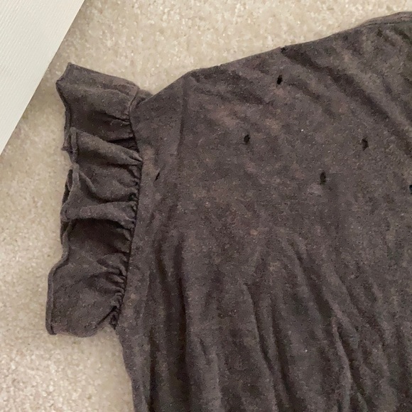 American Eagle Distressed Top - Picture 3 of 4